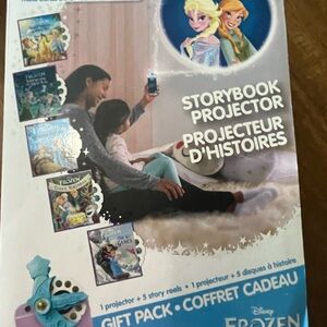 Disney Frozen Storybook Projector Gift Pack
